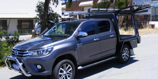 Toyota Hilux Metallic Dual Cab